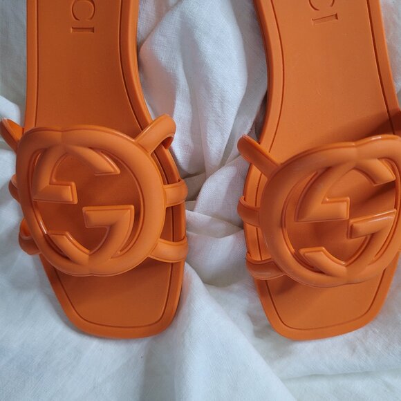 Gucci Interlocking G Slide Sandals - Picture 5 of 14